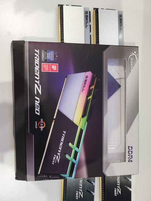 ram G.skill trident z Neo RGB (4x8gb) 32gb DDR4 -3200mhz cl14 preta