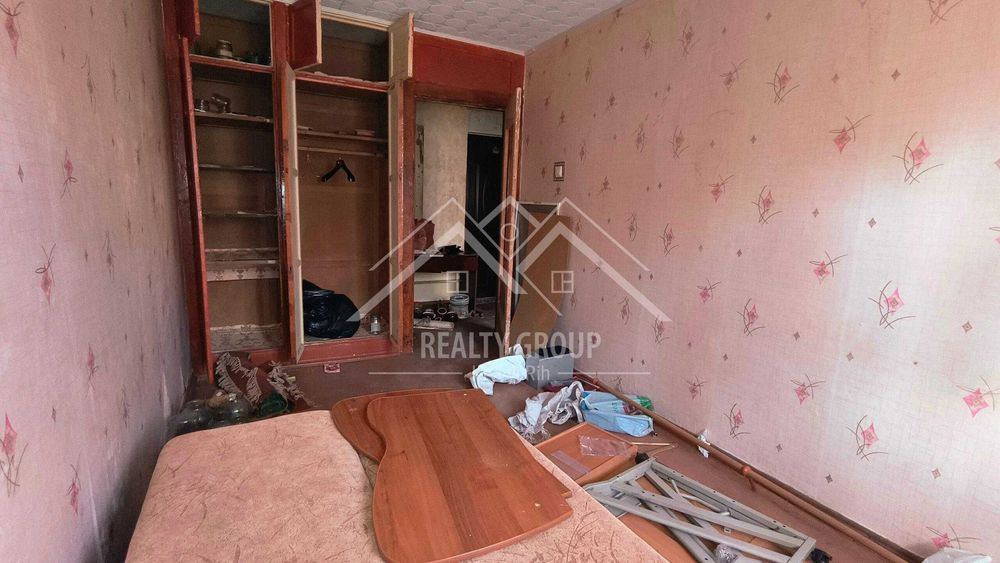 Продам 2к брежнівку на Рудані