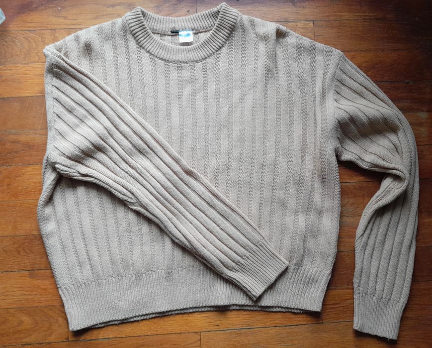 Sweter beżowy r. S