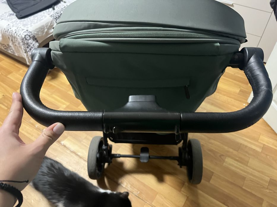 Продам прогулянкову коляску Carrello Bravo