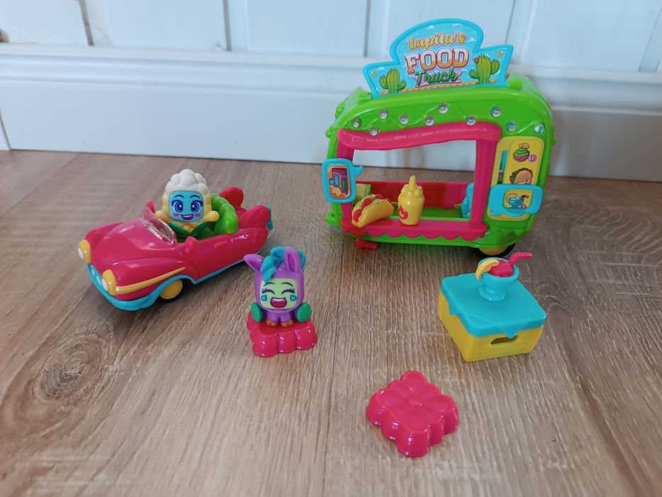 Moji Pops Food truck