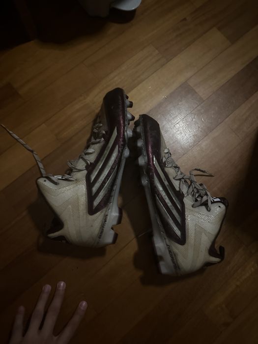 Chuteira de futebol americano