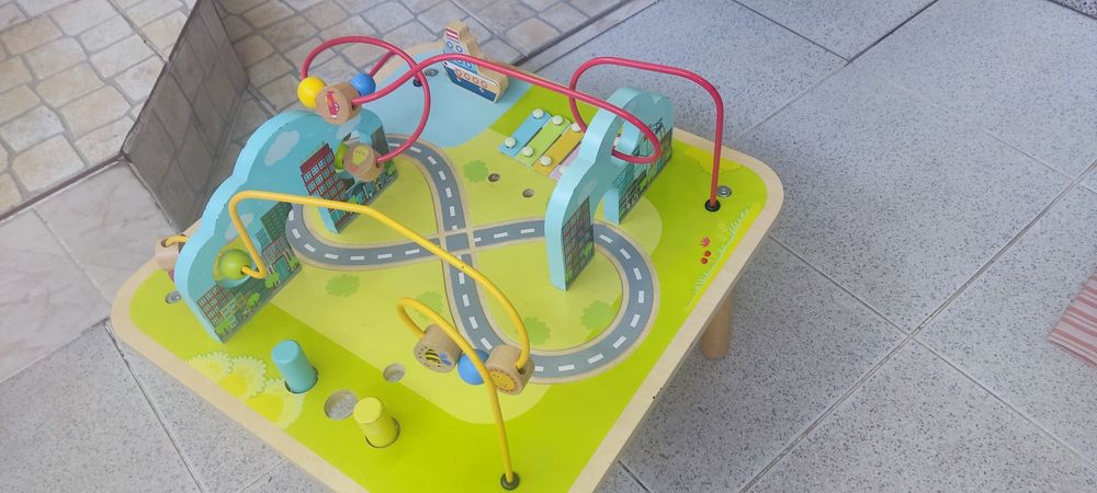 Mesa de brincar de criança