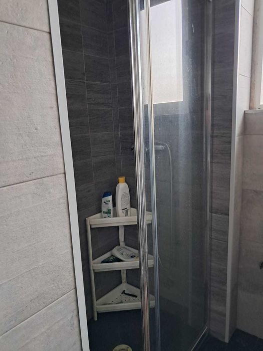 Quarto  partilhado/Damaia