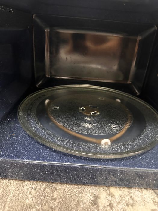 Мікрохвильова піч Samsung