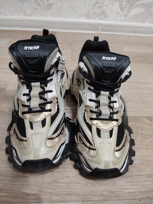кросівки balenciaga track 2.0