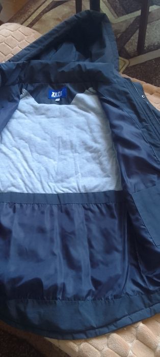 Продам демісізонну куртку для хлопчика