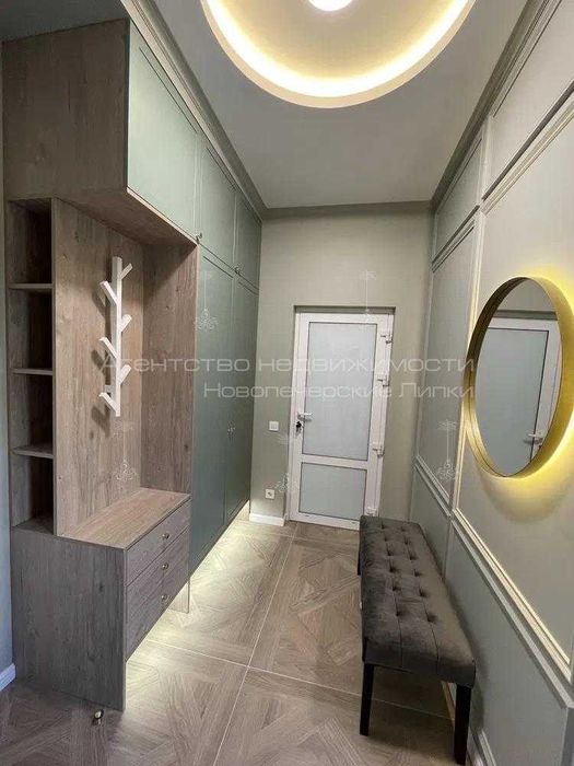 Продаж триповерхового таунхауса 290м2 в Козині КМ Montana Village