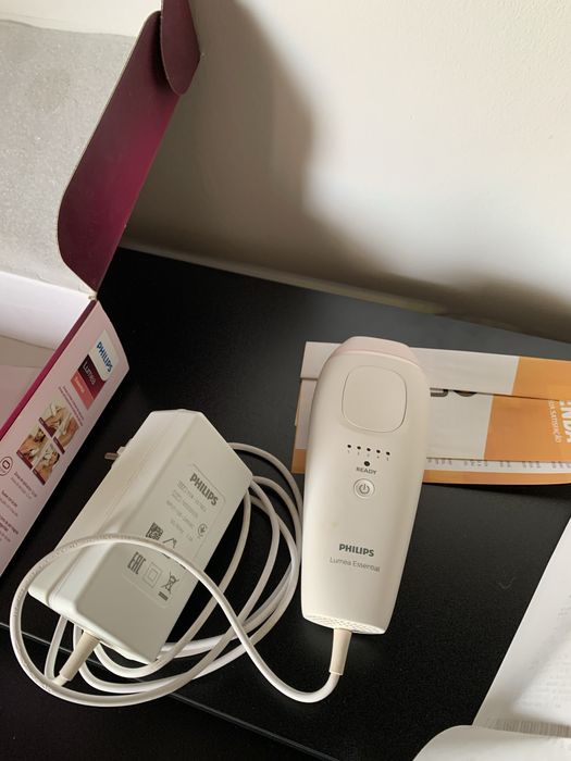 Depiladora Luz Pulsada IPL Philips Lumea Essential como Nova na Caixa