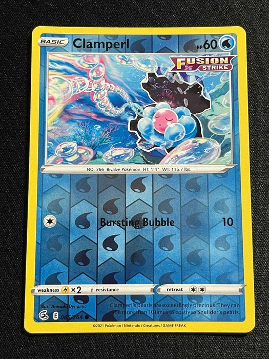 Carta Pokémon Clamperl 65/264 Fusion Strike