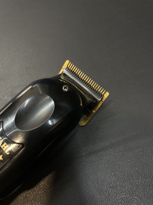Wahl magic clip preta
