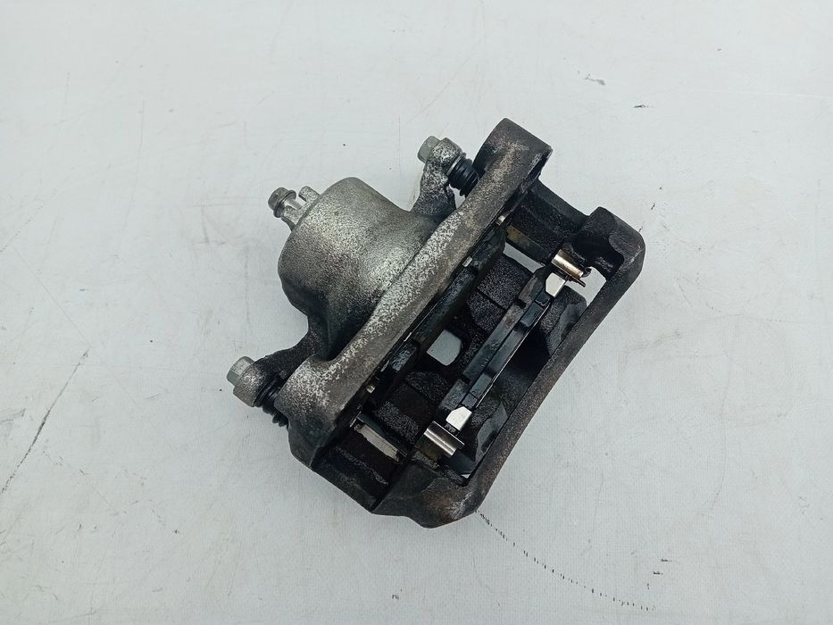 Pinça travão / maxila de travão frente esquerda NISSAN Juke (F15)