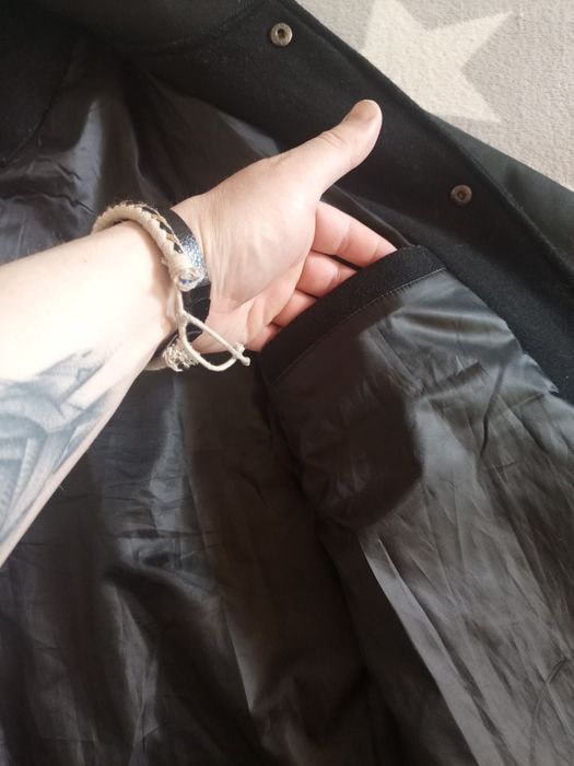 Куртка-бомбер House