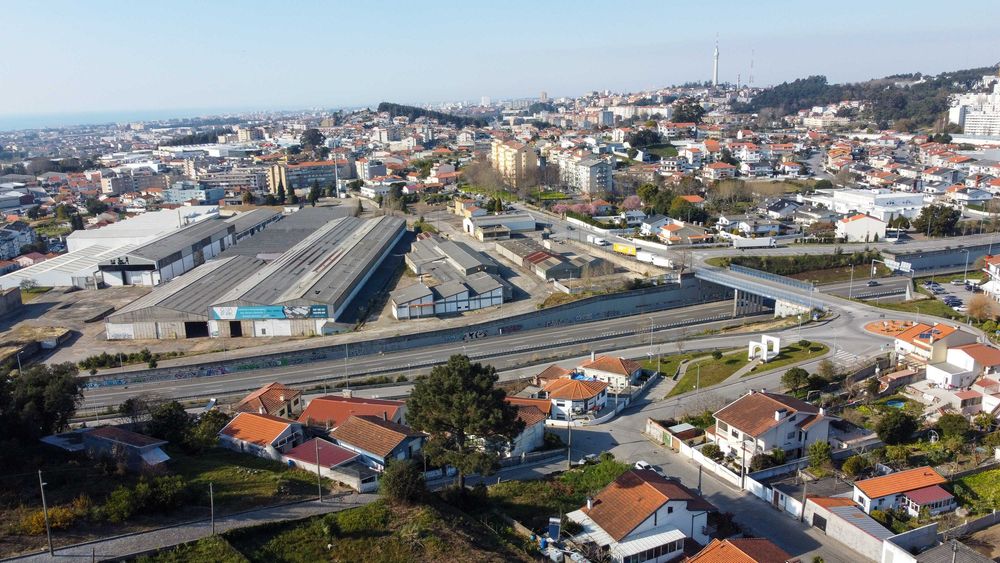 Terreno Urbano com PIP Aprovado | 6.047 m² | 5 Moradias Unifamiliares | Canelas – Vila Nova de Gaia