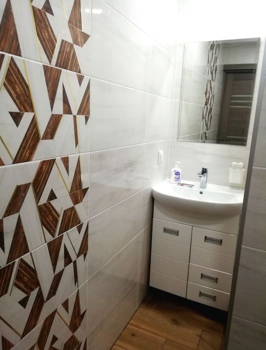 Погодинно подобово готель Україна , район Голливуда , центр