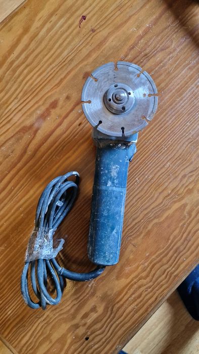 Esmerilhadeira Angular Makita (Azul)