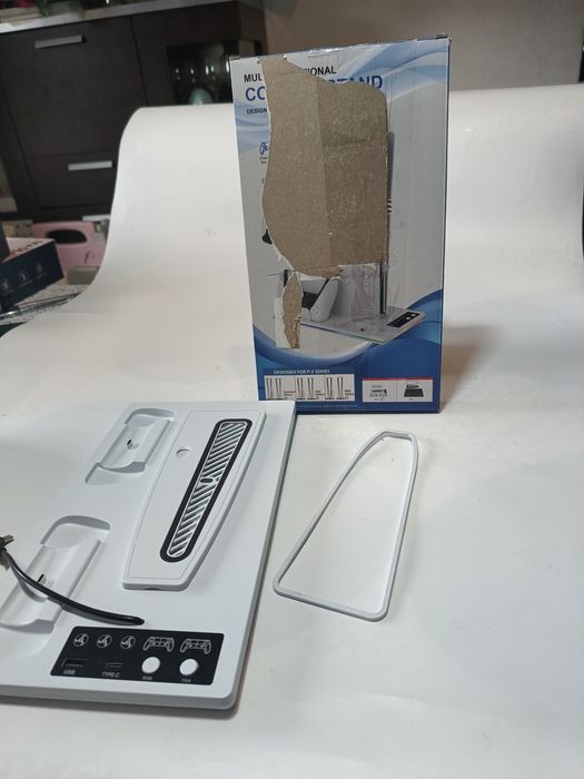 Stacja dokująca dla konsoli ps5 nowa