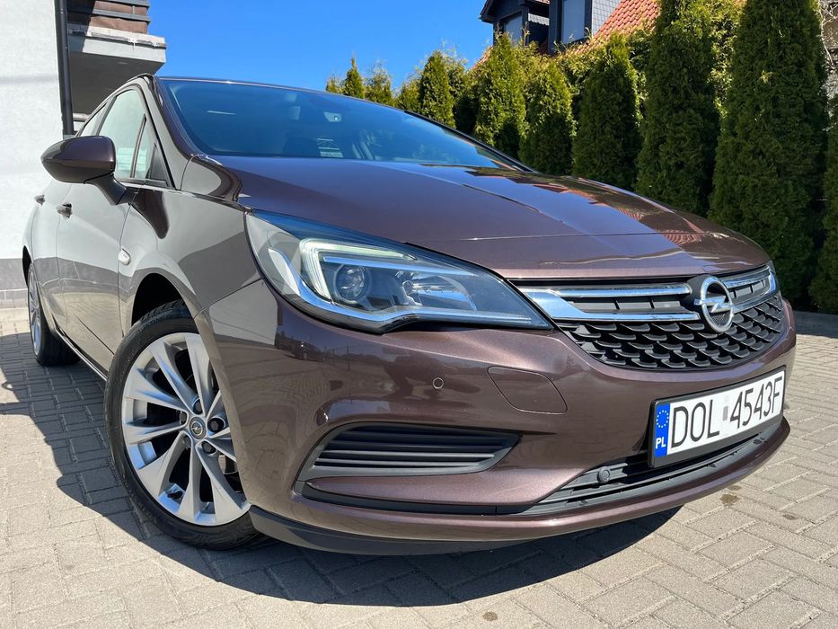 Opel Astra Niski Przebieg, Bogata Wersja, Zadbany