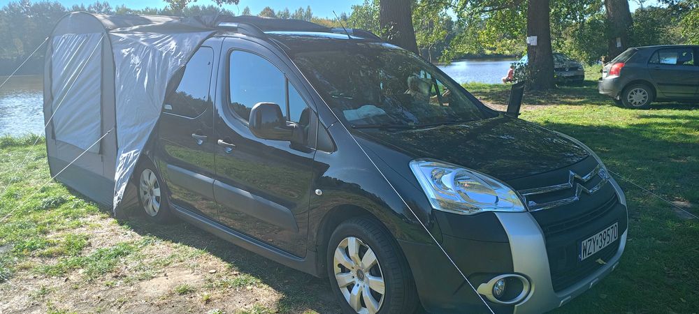 Sprzedam Citroen Berlingo z wyposażeniem kempingowym