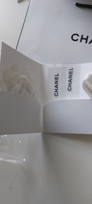 Фірмові пакеты і пакування Chanel, Dior