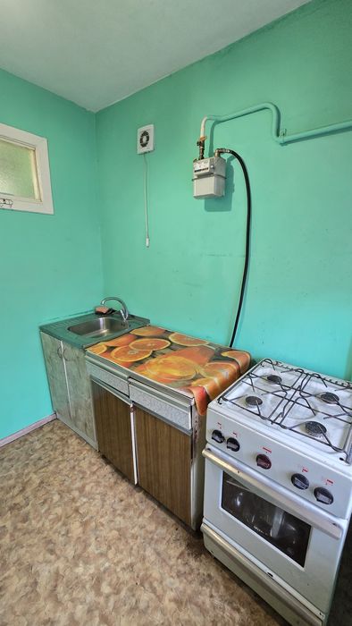 Хлебодарское, Продам квартиру 33 кв. Хрущёвка, 4 этаж, балкон