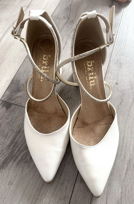 Buty slubne brilu