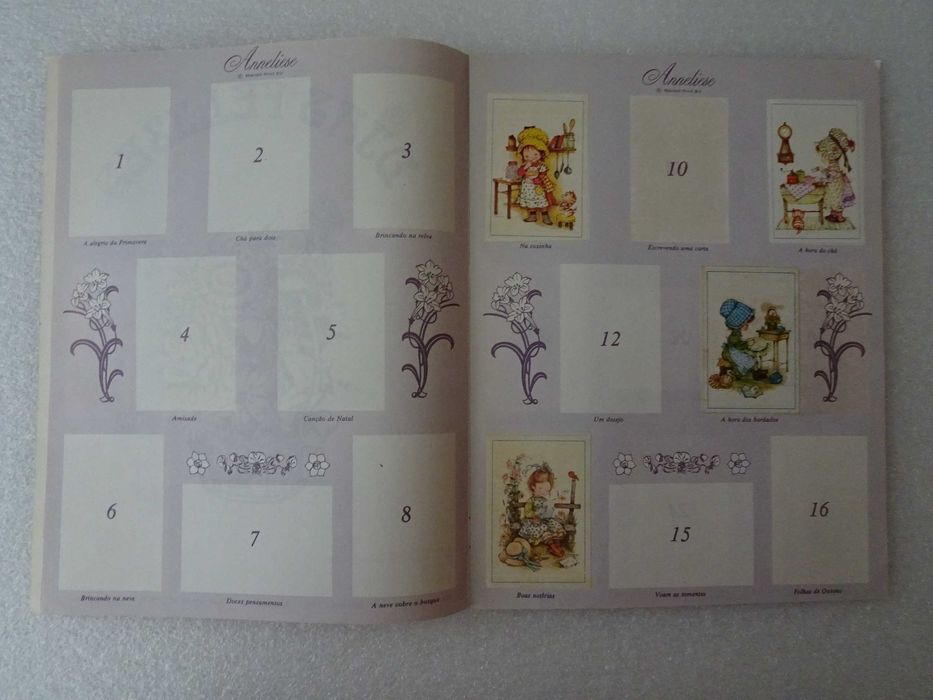 Caderneta de cromos Dias Felizes - Disvenda - Tem 27 cromos