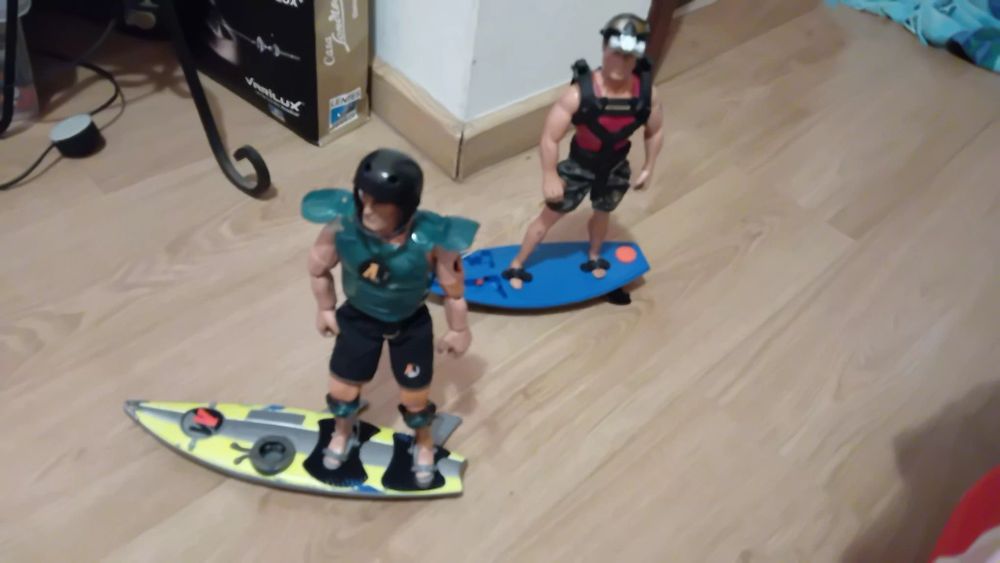 Action Man surf vários