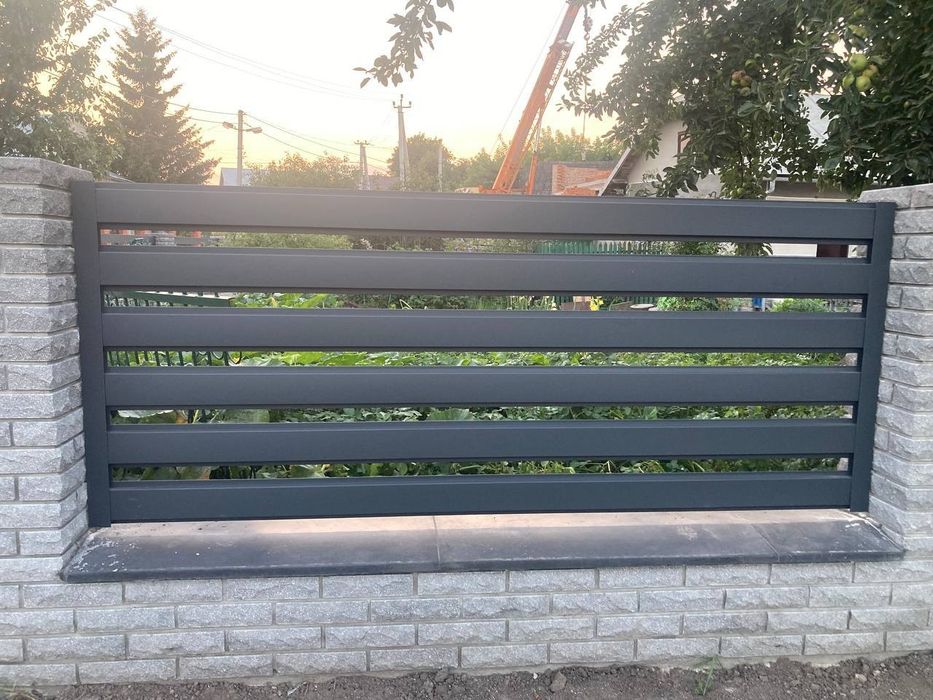 Будівництво ТОП парканів “під ключ” | Металеві, з блоків, комбіновані