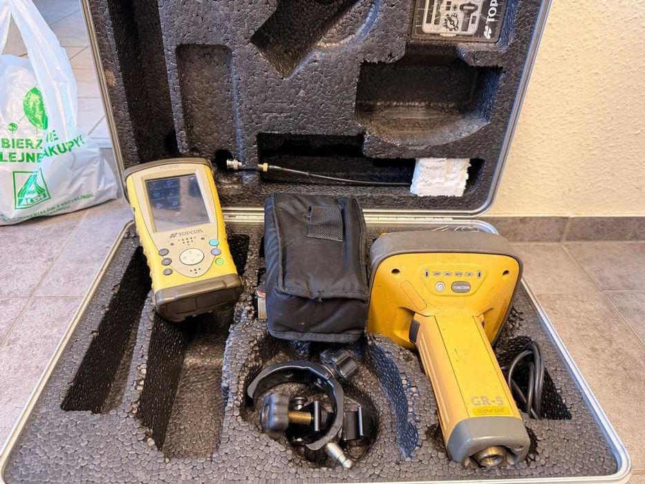 Odbiornik Topcon GR-5 z kontrolerem FC-200