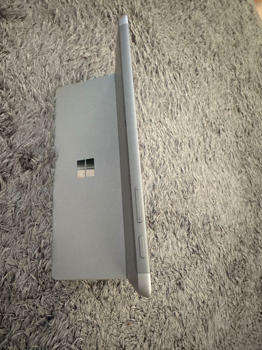 Computador Surface Go 2