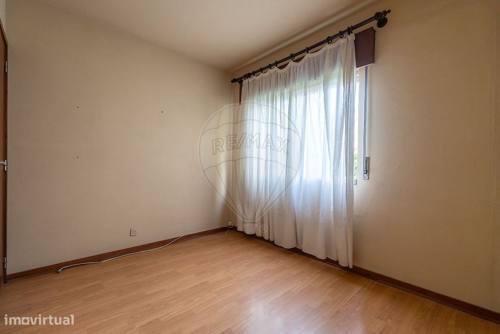 Apartamento T4 à venda em Coimbra  Santo António dos Olivais