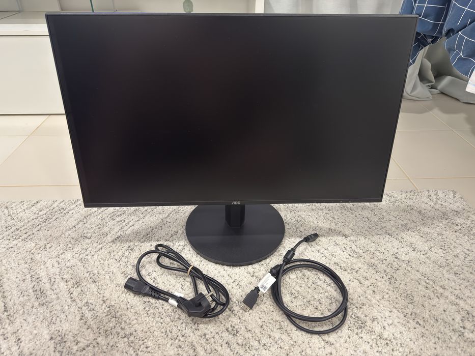 Monitor AOC 27”