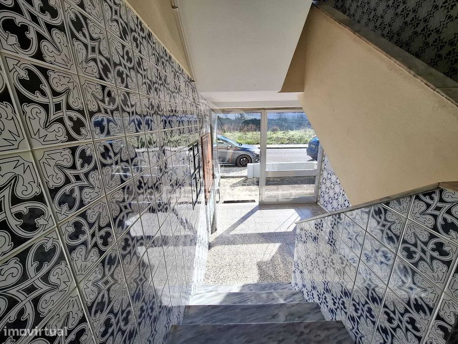 Apartamento T2 , Ideal para investimento. — Alcobaça E Vestiaria, Leiria