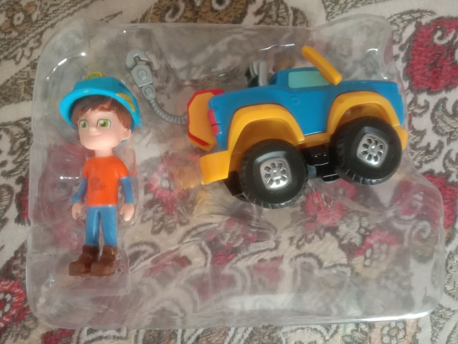 Герої мультика, Рев і Рамбл