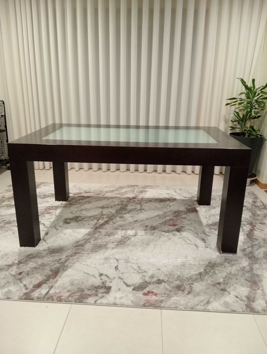 Mesa de sala de jantar