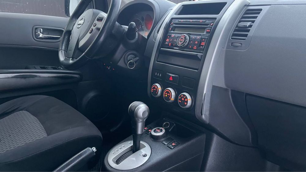 Nissan X-trail 2.0 avtomat 2008р