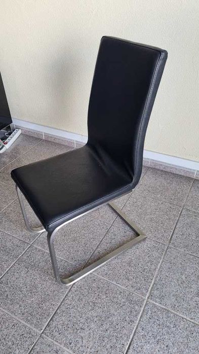 Vendo 6 cadeiras em inox forradas recentemente