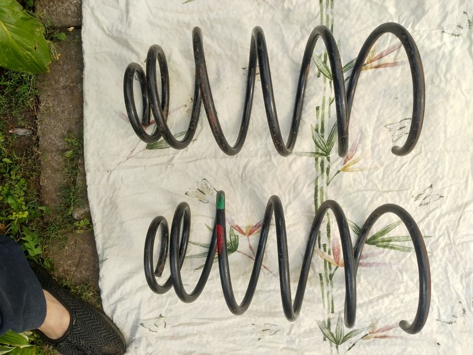 Пружини для автомобіля.