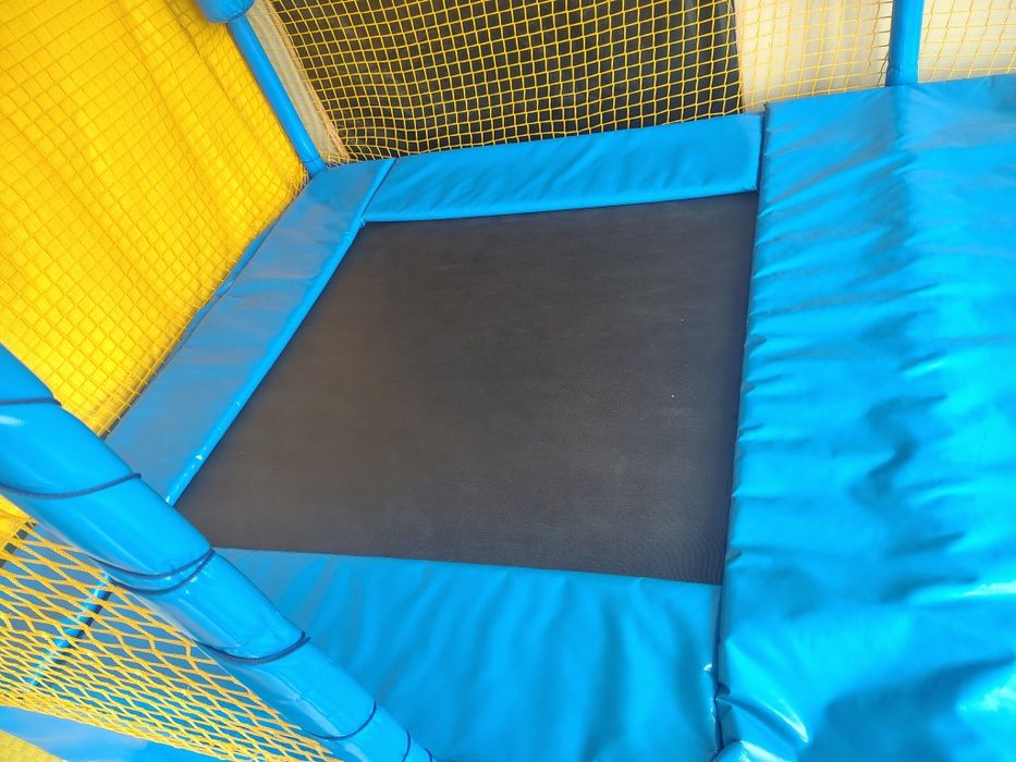 Продам батутну арену 4*2м