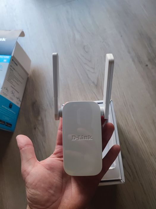 Repetidor de Sinal D-LINK DAP-1610 (AC1200 - 866 Mbps)