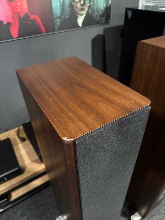 Акустическая система Acoustic Energy AE 520