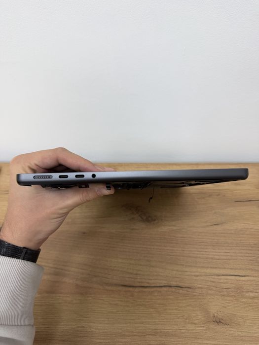 MacBook Pro 14” A2992 M3PRO/M3MAX (2024) Топ Кейс / Top Case Space Black