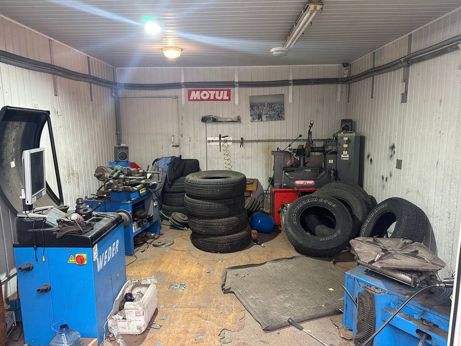 Продам 200м2 СТО Шиномонтаж Мойка Склад Калиновая Универсальная