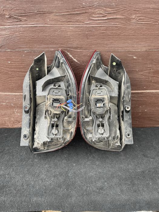 Стопи, стоп, ліхтарі задні Renault Scenic 2 Рено Сценік 2 (06-09)