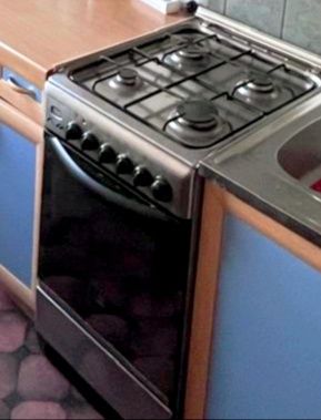 Piekarnik z płytą gazową Amica