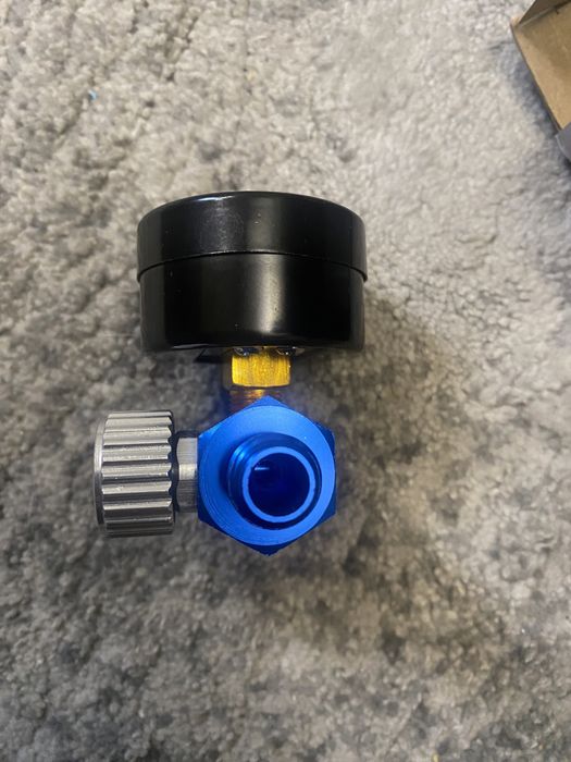 Регулятор тиску повітря для пулівізатора для пневноинструменту