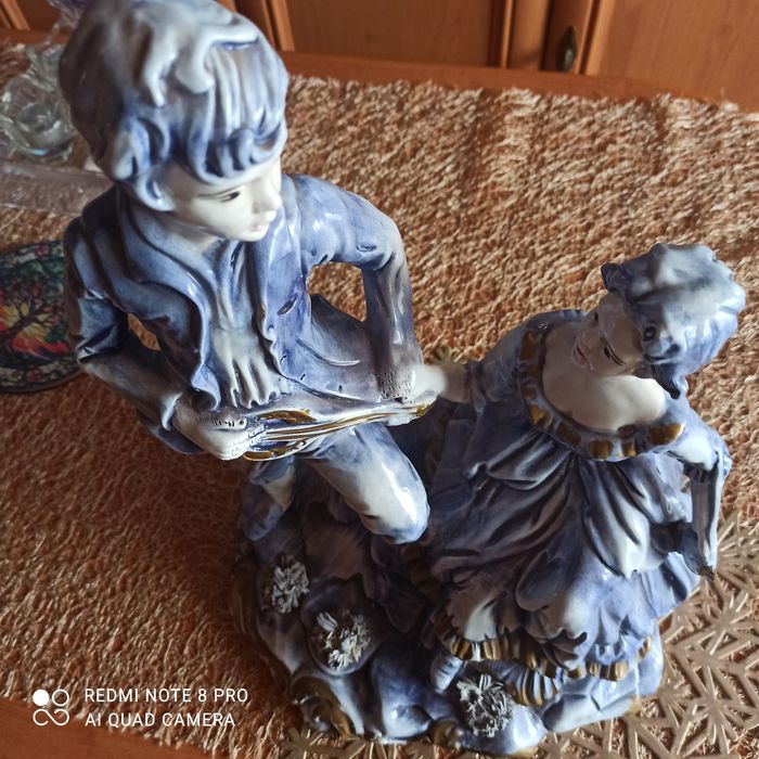 Figurka porcelanowa