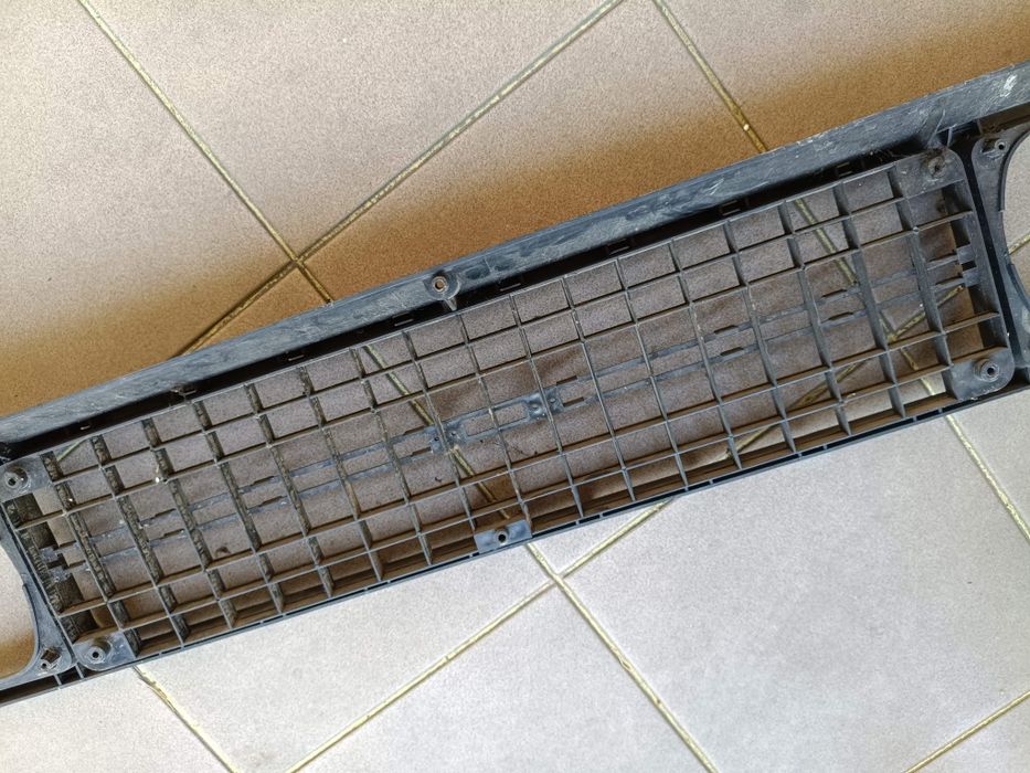 Żuk  grill samochodowy osłona plastikowy pas przedni