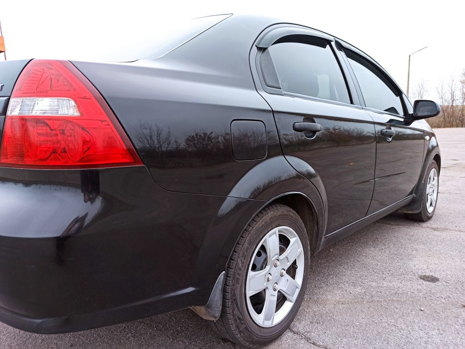 Chevrolet Aveo 2007 • 1.5 Газ/Бензин